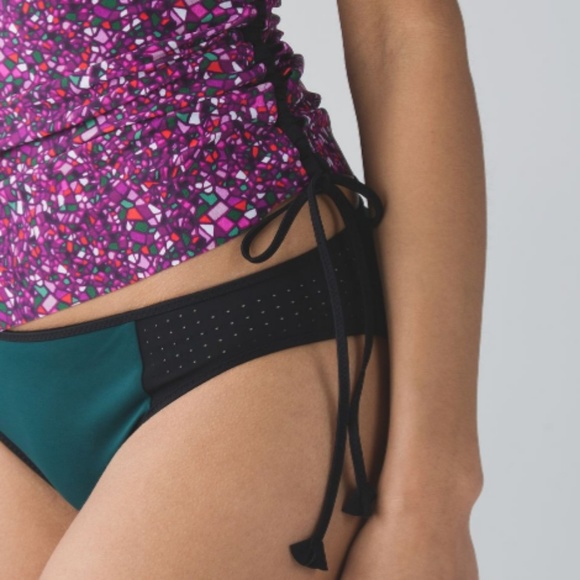 Lululemon Tidal Flow Rashguard - Picture 3 of 8